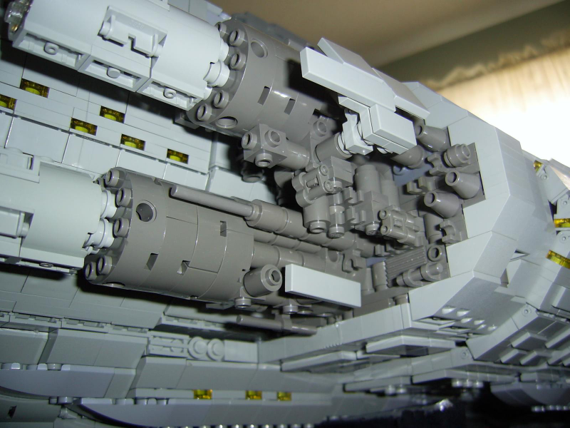 Illustration for article titled 52-pound Lego Mon Calamari Star Cruiser Can Kill Darth Vader on Impact